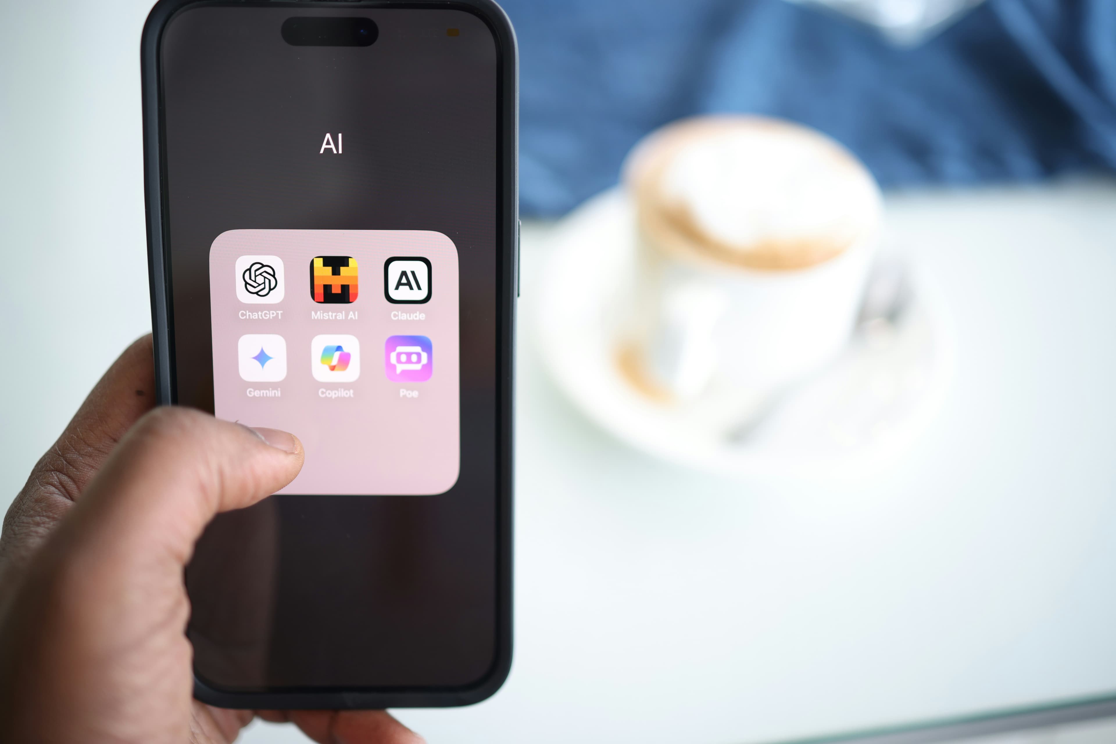 Chatbot and AI assistant image